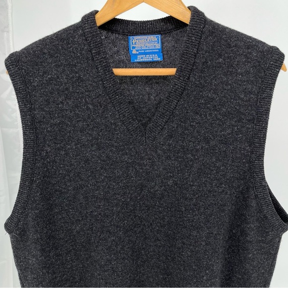 Pendleton Men’s 100% Lambswool Sweater Vest Size XL Heathered Vneck Made In USA - Picture 2 of 8